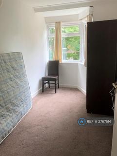 3 bedroom flat to rent, Pendlebury Court, Surbiton, KT5