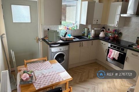 2 bedroom flat to rent, London Road, King's Lynn, PE30