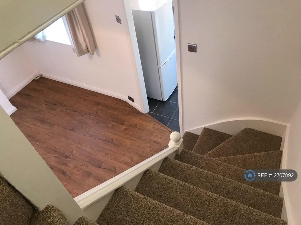 Dining/Stairs