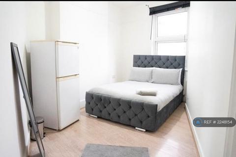 undefined, Ranelagh Road, London, N22