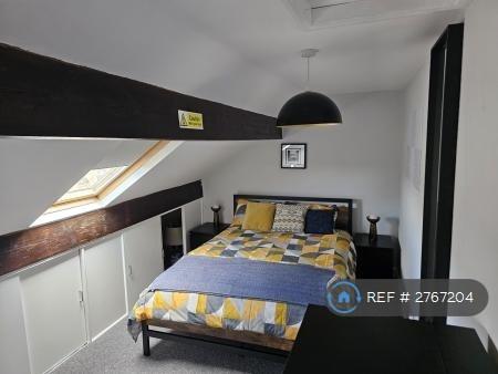 Bedroom 5 Top Floor