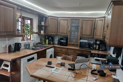 undefined, Richmond Road, London, TW7