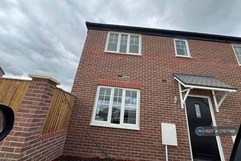 3 bedroom semi-detached house to rent, Sycamore Drive, Chesterfield, S42