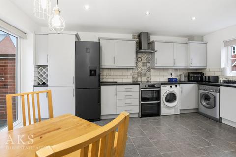 3 bedroom semi-detached house for sale, Foss Road, Derby DE65