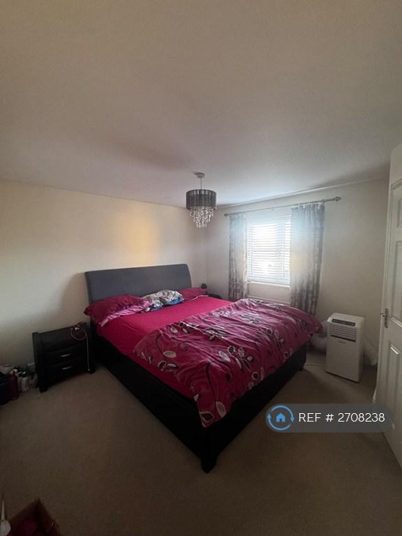 Master Bed Room