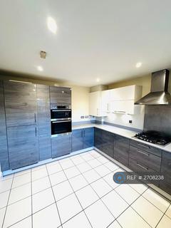 4 bedroom detached house to rent, Collins Drive, Earley, Reading, RG6
