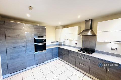 4 bedroom detached house to rent, Collins Drive, Earley, Reading, RG6