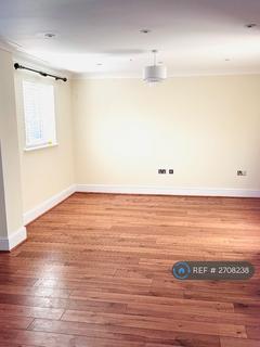4 bedroom detached house to rent, Collins Drive, Earley, Reading, RG6
