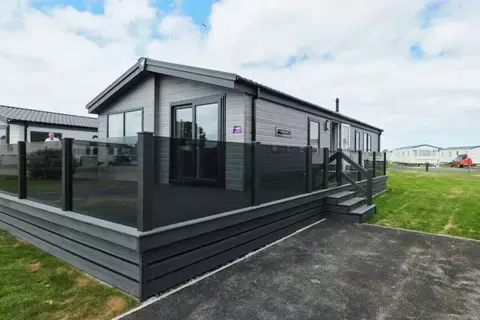 3 bedroom park home for sale, Brean Sands Holiday Park