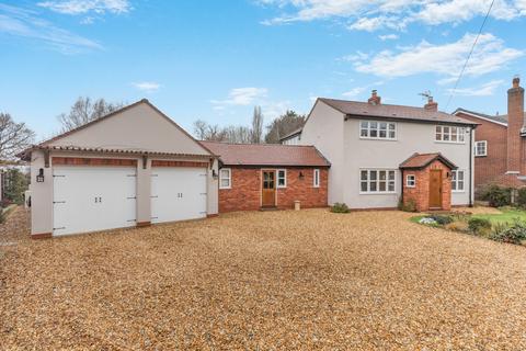 4 bedroom detached house for sale, School Lane Dunston, Staffordshire, ST18 9AG