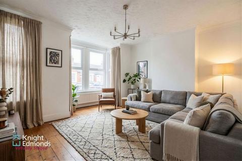 undefined, College Avenue, Gillingham, ME7