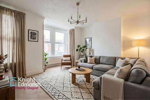 1 bedroom flat to rent, College Avenue, Gillingham, ME7