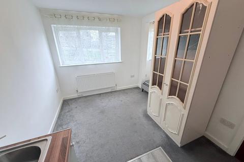 1 bedroom in a house share to rent, Linden Way, Southgate