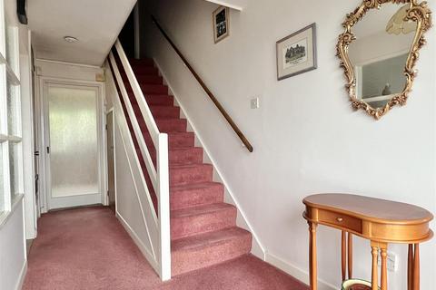 undefined, Meadway, St. Austell