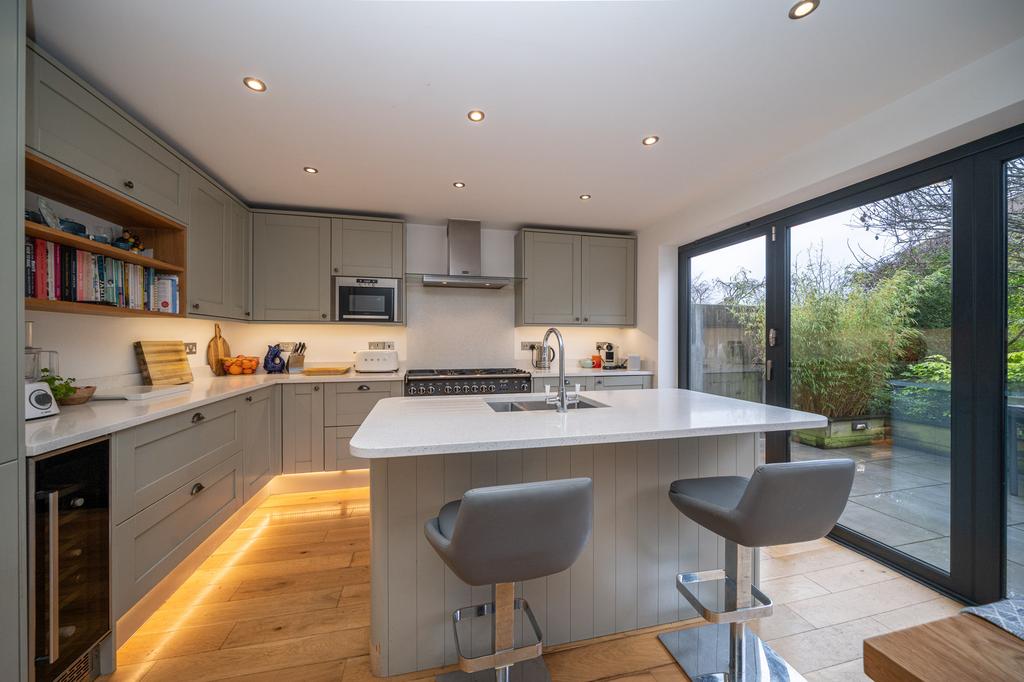 29-Wendover-Way-03718