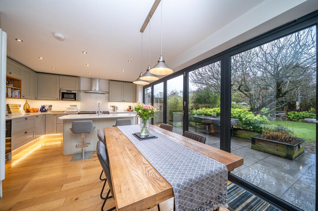 29-Wendover-Way-03732