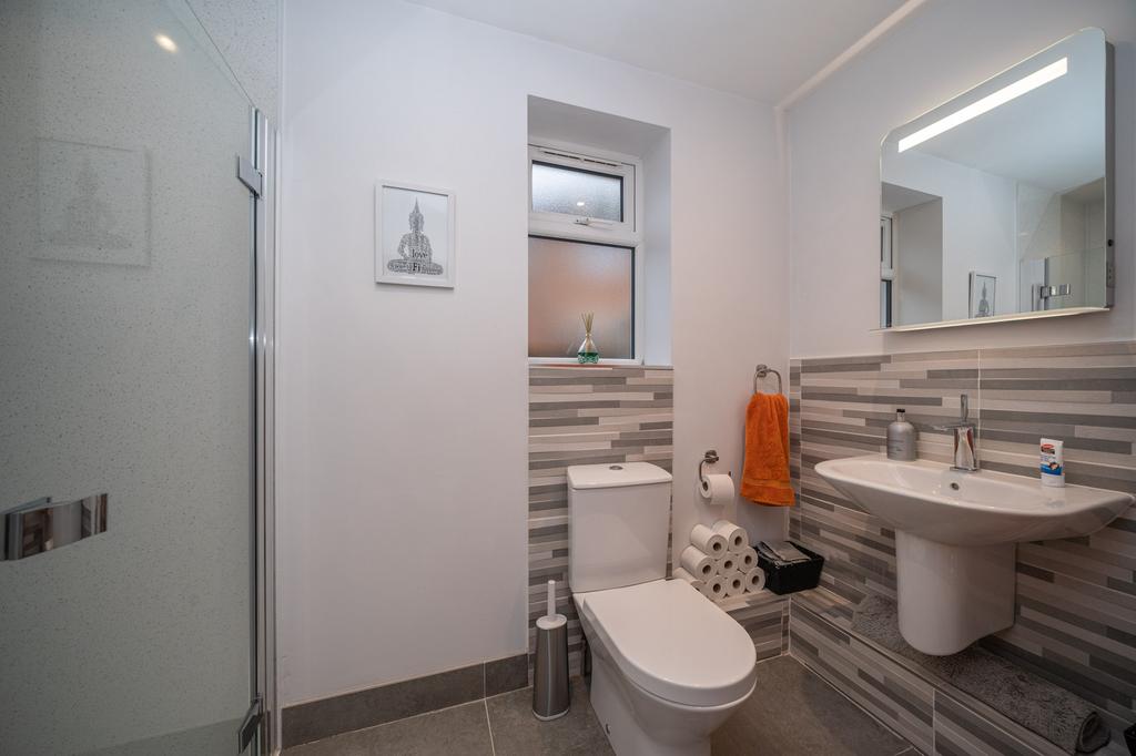 29-Wendover-Way-03745