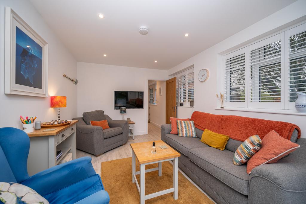 29-Wendover-Way-03755