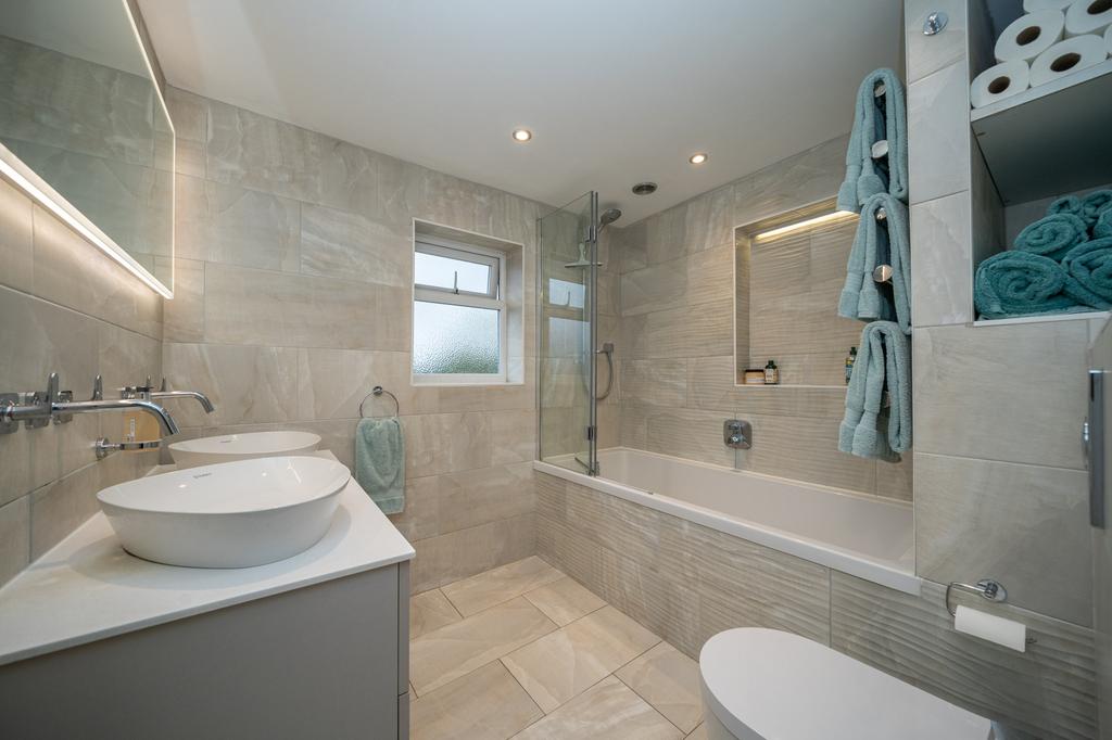 29-Wendover-Way-03685