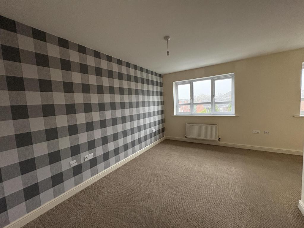 Master Bedroom Pic 1