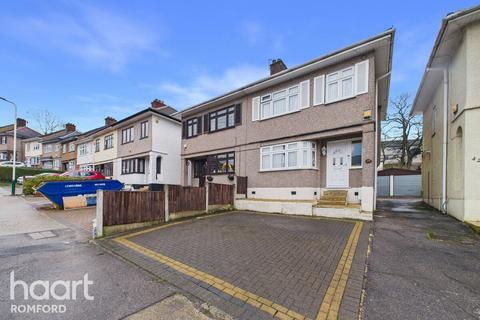 3 bedroom semi-detached house for sale, Kingshill Avenue, Romford, RM5 2SD