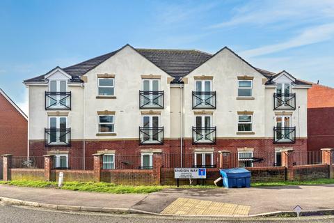 2 bedroom flat to rent, Avro Court,Hamble, SO31 4FJ