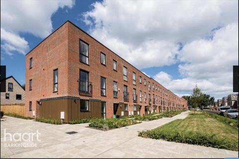 5 bedroom end of terrace house to rent - Hughes Road, Ilford
