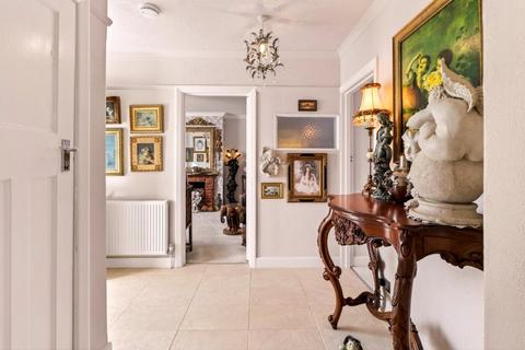 2 bedroom bungalow for sale, Sackville Crescent, Worthing, West Sussex, BN14