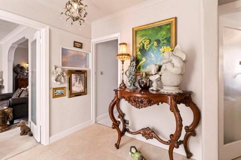 2 bedroom bungalow for sale, Sackville Crescent, Worthing, West Sussex, BN14