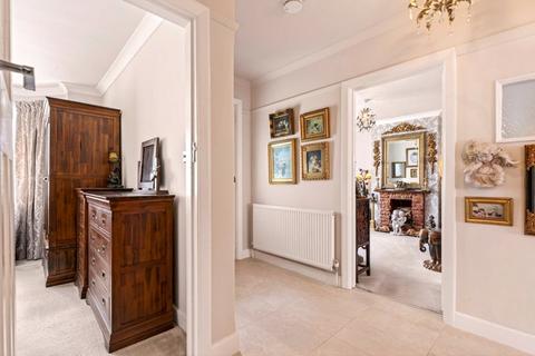 2 bedroom bungalow for sale, Sackville Crescent, Worthing, West Sussex, BN14