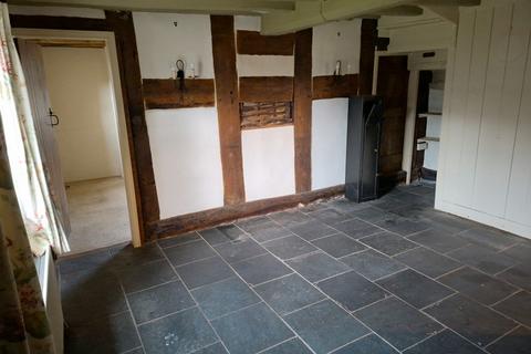 undefined, Guilsfield SY21