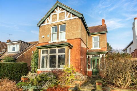 4 bedroom detached house for sale - Davies Avenue, Roundhay, Leeds