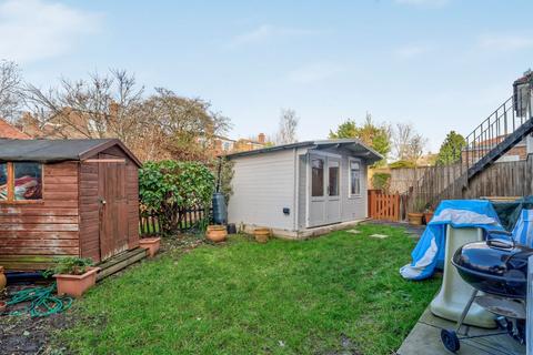 2 bedroom flat for sale, Brightman Road, Earlsfield, London, SW18