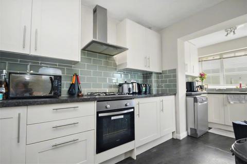 undefined, Oakfields, Guildford
