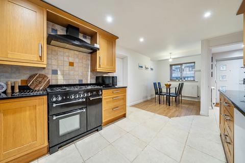 undefined, Minden Close, Chineham
