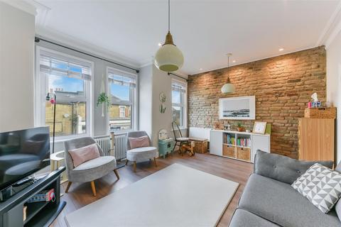 2 bedroom flat for sale, Fortescue Road, Colliers Wood SW19