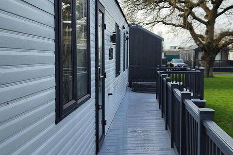 Park home for sale, Mill Rythe Coastal Village – Hampshire