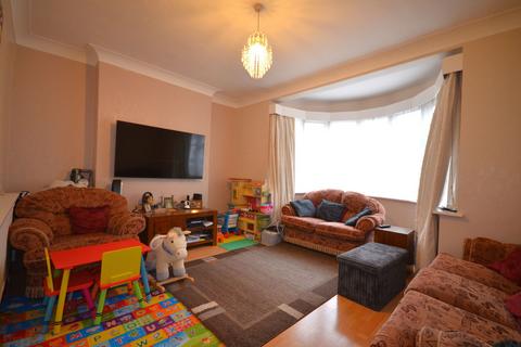 3 bedroom terraced house for sale, Hughenden Avenue, Kenton, HA3
