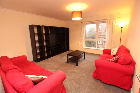 2 bedroom flat to rent, Strathcona Drive, Glasgow G13