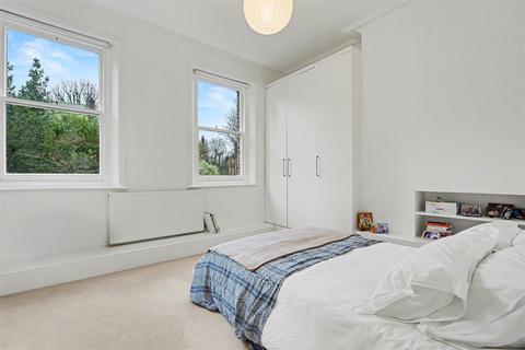 2 bedroom apartment for sale, Cannon Place, Hampstead, London, NW3