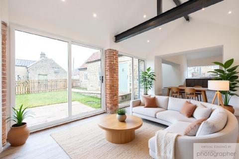 3 bedroom bungalow for sale, The Courtyard, Wilton, Pickering