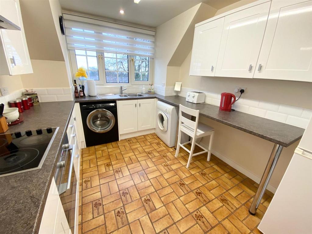 Kitchen 1.jpg