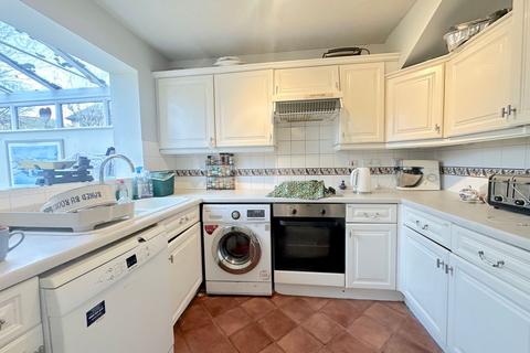 3 bedroom semi-detached house for sale, Hamblings Close, Shenley, WD7