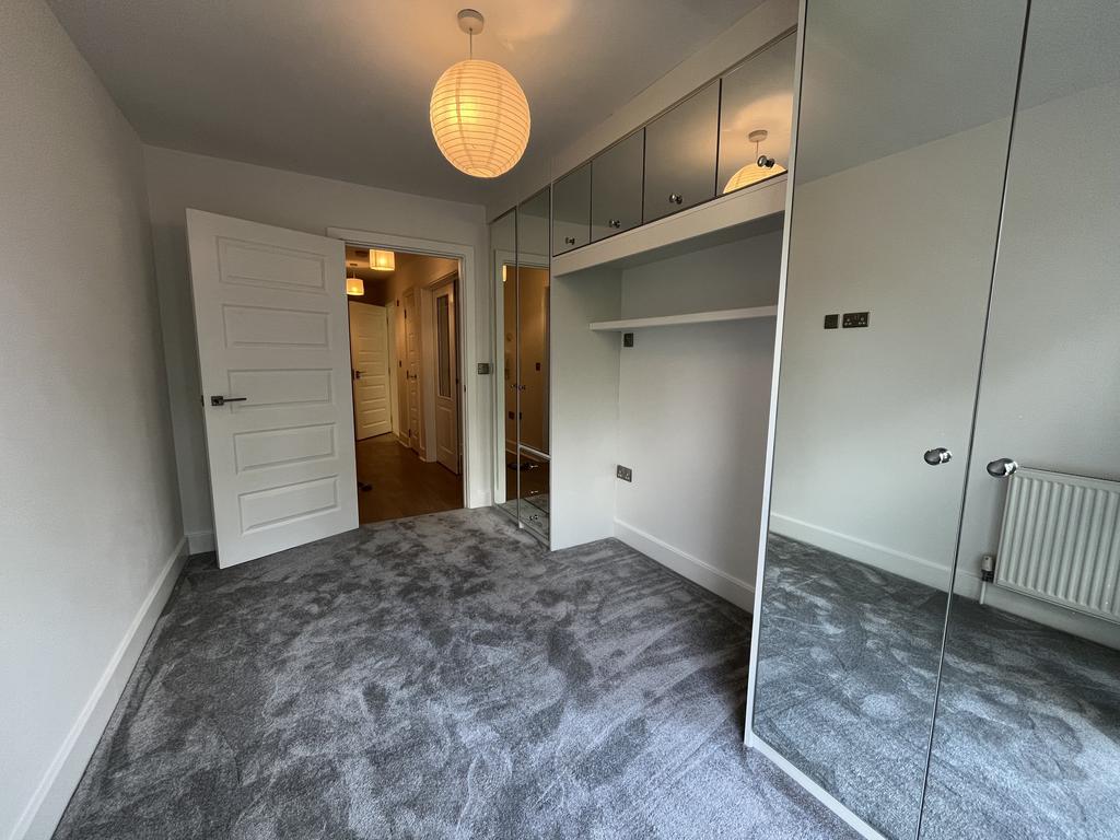 Secodnd bedroom
