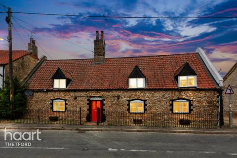 5 bedroom character property for sale, Hythe Road, Methwold