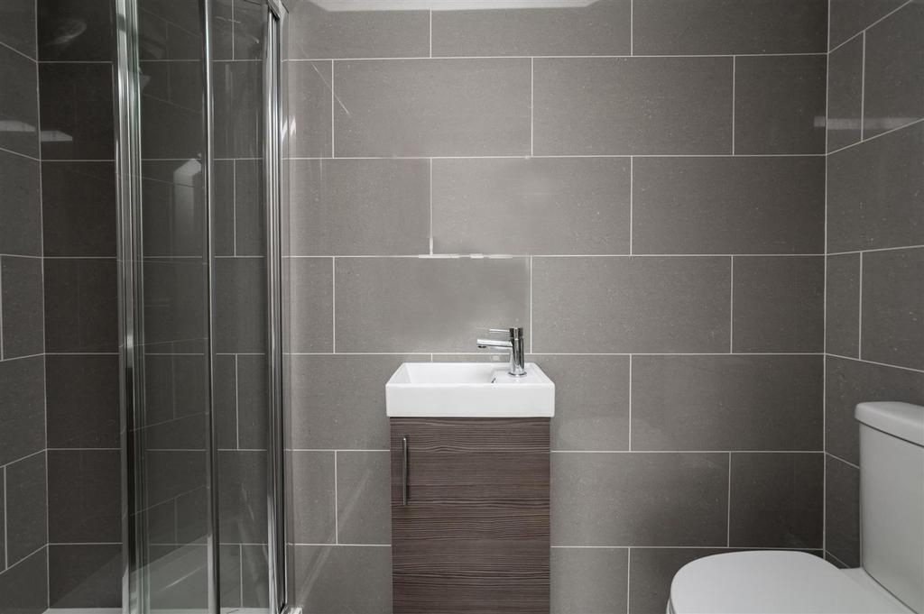 Bedroom one en suite