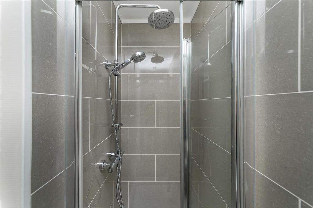 Bedroom one en suite