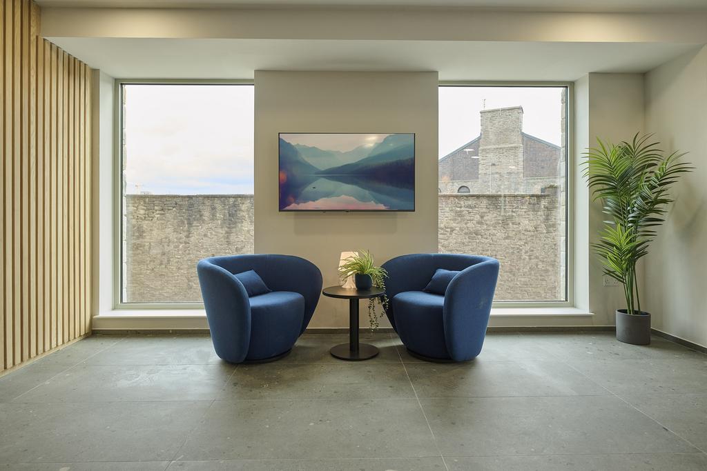 250904 APARTO BRISTOL 3270.jpg