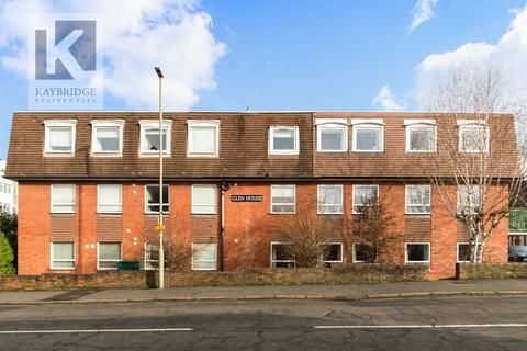 1 bedroom flat to rent, East Street, Epsom, KT17