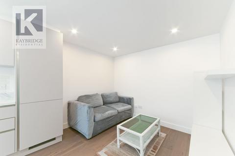 1 bedroom flat to rent, East Street, Epsom, KT17